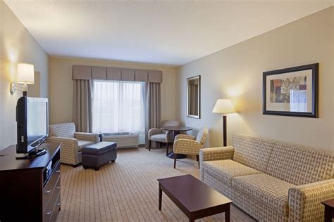 Holiday Inn Express Hotel & Suites Malone, an IHG Hotel Malone, New ...