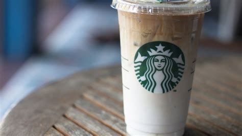 Starbucks Offering Buy-One, Get-One Drink Through Monday | HuffPost ...