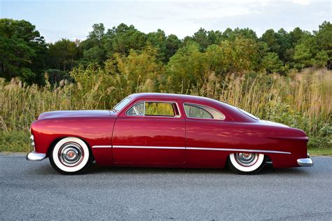 This 1949 Ford Custom Relives the Past with Perfect Balance