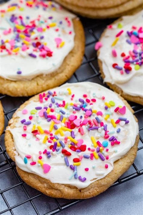 Easy Cake Mix Sugar Cookies with frosting - Crazy for Crust