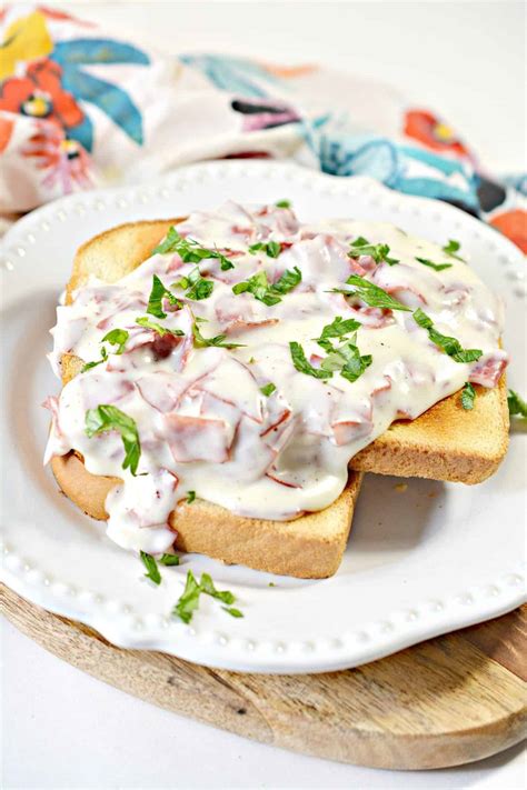 Creamed Chipped Beef on Toast - Sweet Pea's Kitchen