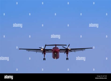 Greenland, Nuuk, Nuuk Airport, airliner landing Stock Photo - Alamy