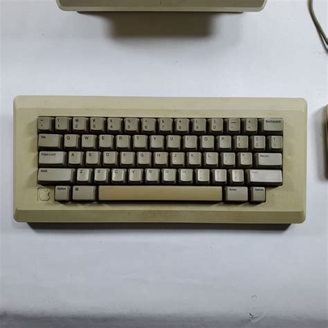 Vintage Apple Macintosh 128K M0001 Computer 1984 with Mouse and ...