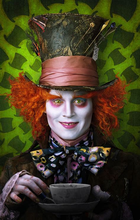 Updated:Tim Burton's ALICE IN WONDERLAND new hi-res PHOTOS! — GeekTyrant