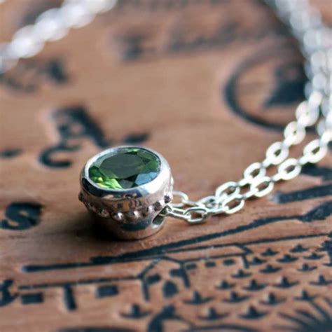 Peridot Necklace Peridot Pendant Bezel Necklace August - Etsy