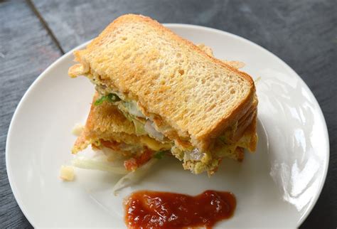 Omelette Sandwich | Bread Omelette Sandwich | Easy Breakfast Recipe