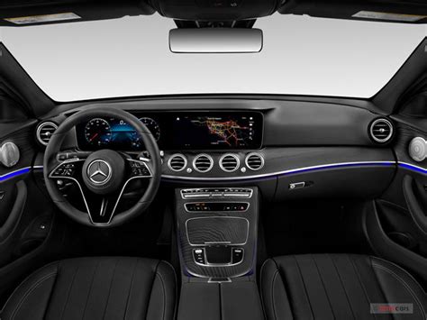 mercedes e class interior - Leonor Alfaro