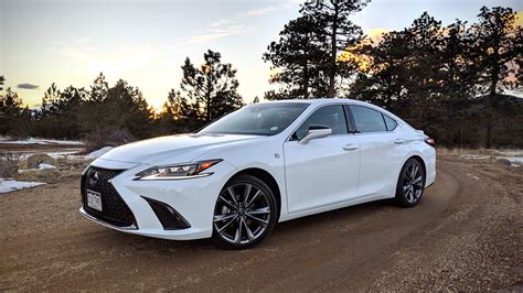 2019 Lexus ES 350 F Sport Review: Is It A Thrilling Sports Sedan? - TFLcar