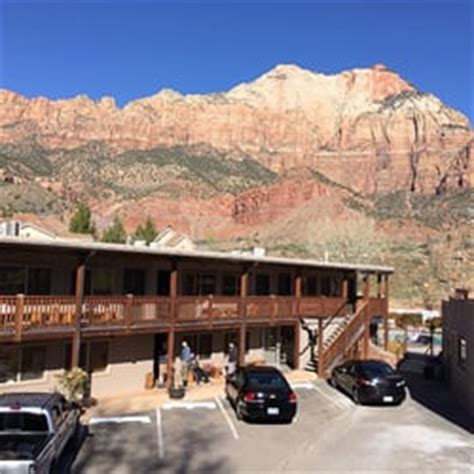 Pioneer Lodge - 22 Photos - Hotels - 838 Zion Park Blvd - Springdale ...