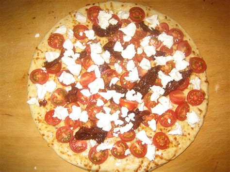 Goat Cheese Pizza : 4 Steps - Instructables