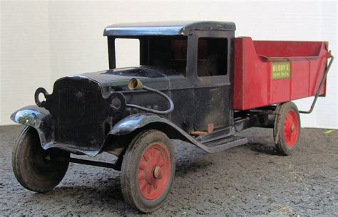 Buddy L 1930s Dump Truck - Original - Trucks From The Past