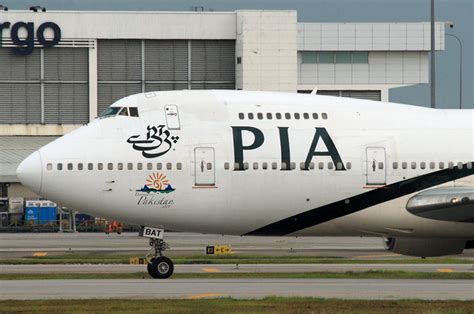 AP-BAT - PIA - Pakistan International Airlines Boeing 747-200 at Kuala ...