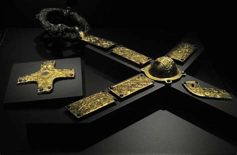 25 Real Viking Artifacts That Made Us Say 'Whoa'