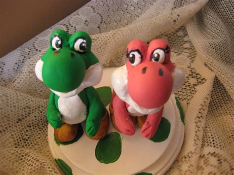 Yoshi and Pink Yoshi/ Mario Bro Retro Nintendo by AntonisArtAsylum