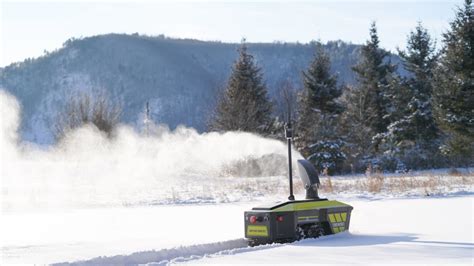 Watch: This Adorable Robot Snowblower Clears Your Yard of Drifts So You Don’t Have to