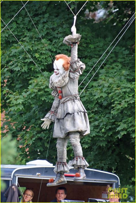 Bill Skarsgard Films as Pennywise on 'It 2' Set - Get a First Look!: Photo 4137027 | Bill ...