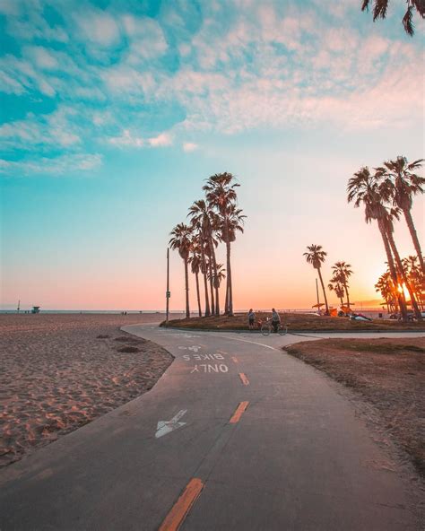 Walking around Venice Beach, Los Angeles, California. #visitcalifornia ...