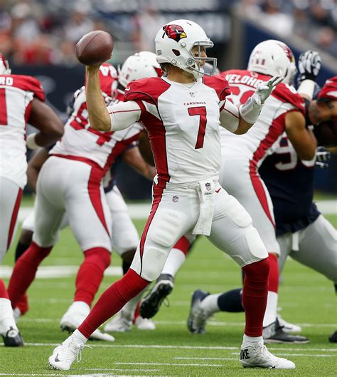 Arizona Cardinals’ quarterback gets little help from teammates