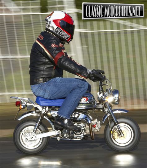 Honda Z50 Monkey Bike Road Test | Classic Motorbikes
