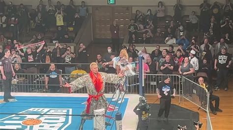 Kazuchika Okada Entrance NJPW Battle In The Valley - YouTube