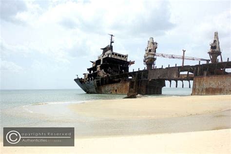 an abandoned ship at the Mullaitivu beach, Eastern Province of Sri Lanka | Abandoned ships ...