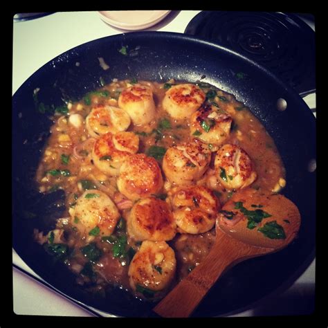 sweet and savory: Scallops Provencal