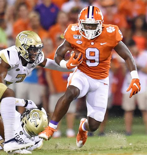 Clemson's Travis Etienne doesn't like spotlight, but star running back ...