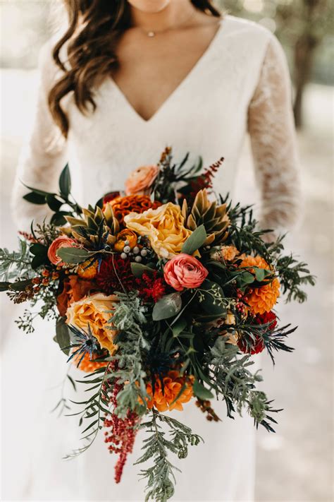 30 Stunning Wedding Bouquets for Autumn Brides to Inpire - Elegantweddinginvites.com Blog