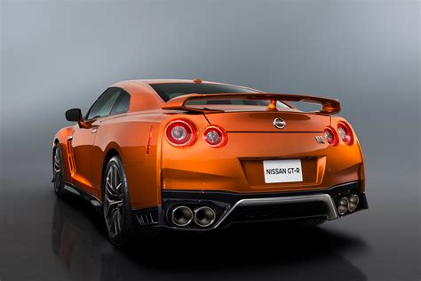 Nissan GT-R 2017 – Lebih premium, lebih berkuasa 2017_nissan_gtr_30 ...