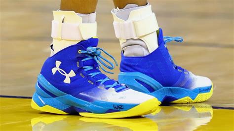 Stephen Curry shoe sales fall hard, along with Under Armour stock ...