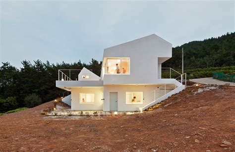 Net Zero Energy House / Lifethings | ArchDaily