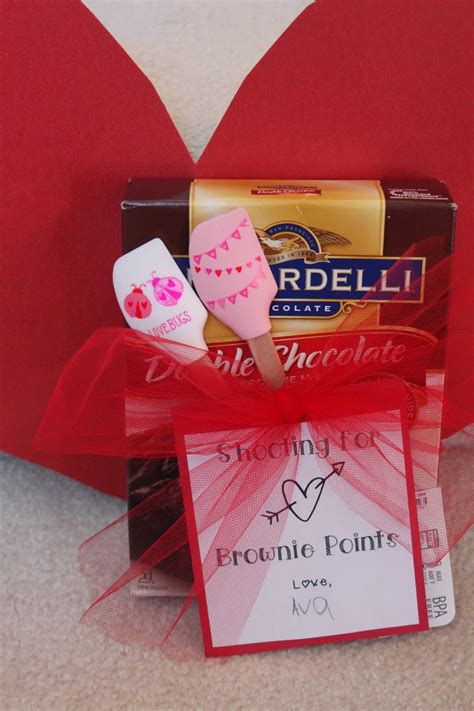 Keeping up with the Kiddos: Valentine's Day Gift for Teachers