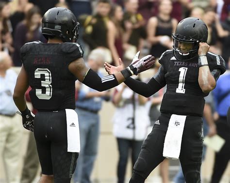 Ranking the top 5 Texas A&M Football uniforms in the last decade