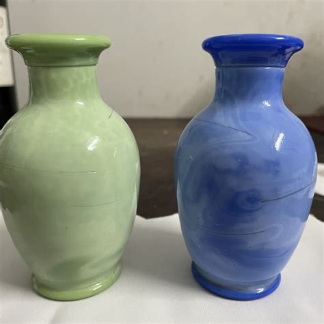 Antique ceramic vases value