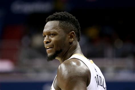 Randle y Holiday dan la victoria a los Pelicans en Utah