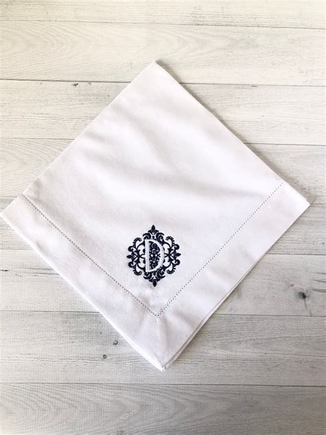 Monogrammed Napkins / Cloth Napkins / Dinner Napkins / Linen - Etsy