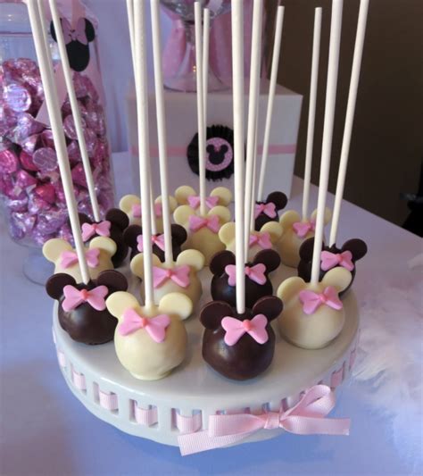 Rock Star Pastries » Minnie Mouse Cake pops