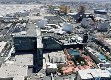 Oakland A's reach agreement to develop Tropicana site for 30,000-seat ...