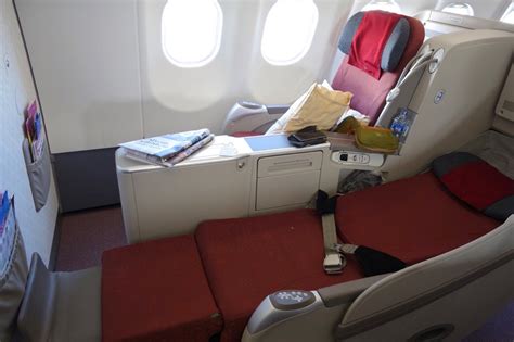 Business Class Seat, Garuda Indonesia A330-300 Sydney to Denpasar - Holy Smithereens!