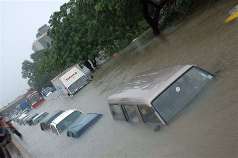 Tourism Observer: INDIA: Devastating Floods In Mumbai