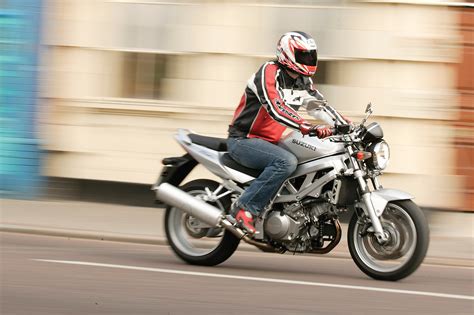 First Ride: Suzuki SV1000 review | Visordown