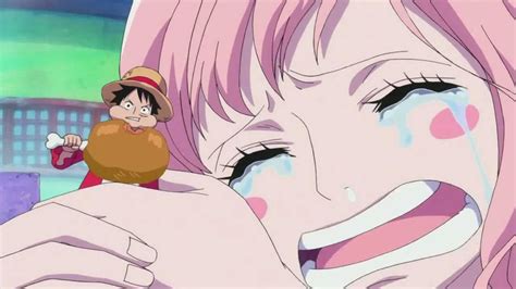 One Piece - Shirahoshi abraza a luffy | One piece anime, Anime, Luffy