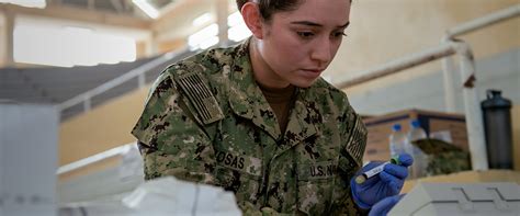 U.S. Navy Hospital Corpsman Careers | Navy.com