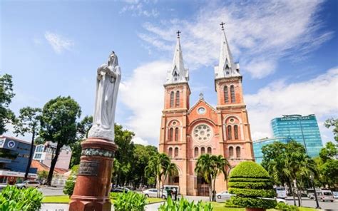 Notre Dame Cathedral in Saigon: A guide to sightseeing 2022