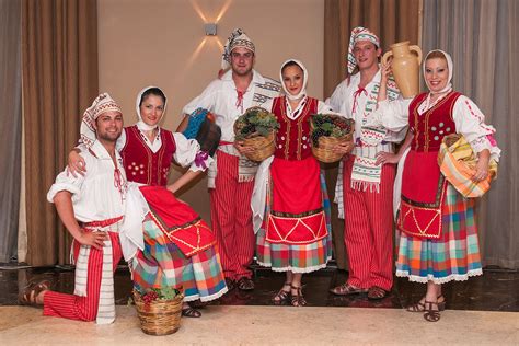 Maltese Traditional Costumes | European costumes, European outfit ...