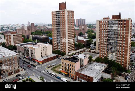 Housing projects brooklyn hi-res stock photography and images - Alamy