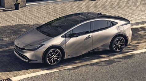 Striking 2023 Toyota Prius Nets Estimated 57 MPG, Nearly 200 HP