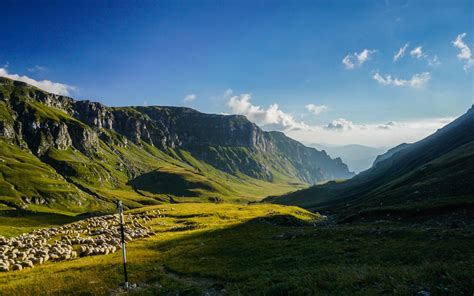 Travel Bucegi Mountains - RomaniaTourStore