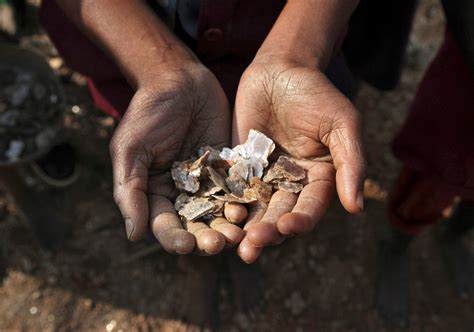 Blood Mica and India's Deadly Ghost Mines - Newsweek