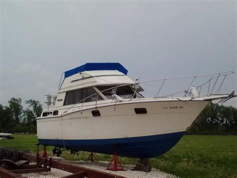 1989 CARVER AFT CABIN CRUISER 30 FOOT - Carver Boats AFT CABIN 1989 for sale